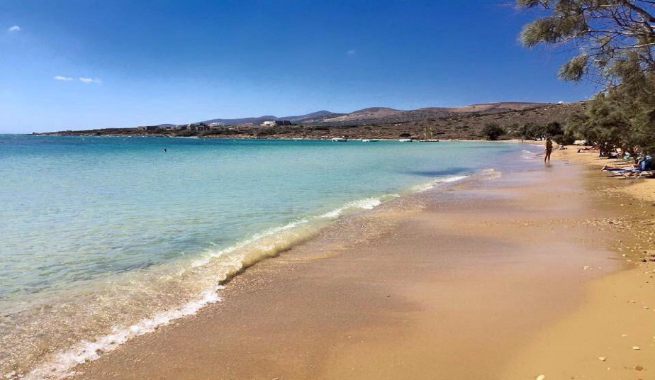 Paros & Antiparos Private Tour: Lefkes, Naousa, Cave  with Pie & Coffee Tasting