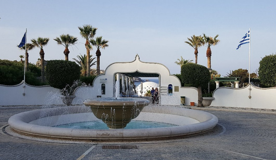 Full Day Private Tour of Rhodes - Lindos, Kalithea, Filerimos & Monte Smith