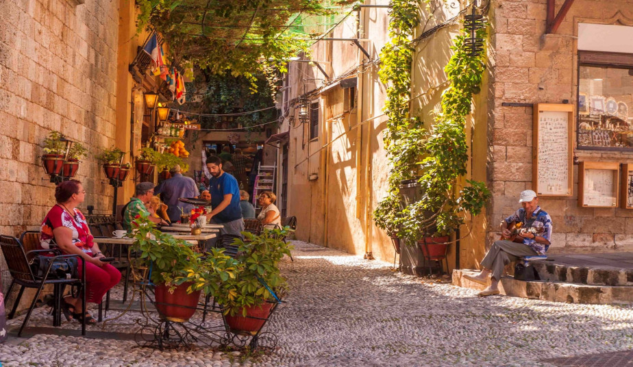 Medieval Rhodes Old Town Walking Tour to the most Highlights