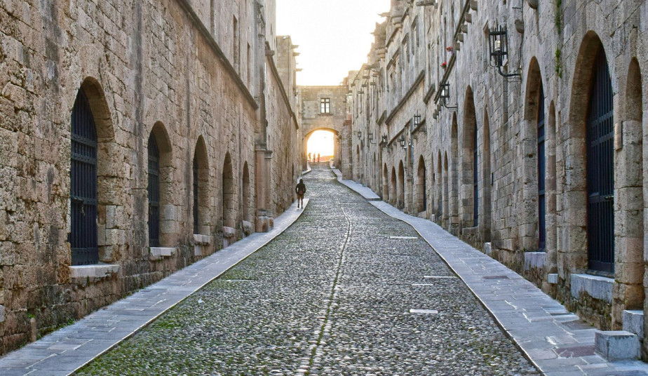Medieval Rhodes Old Town Walking Tour to the most Highlights