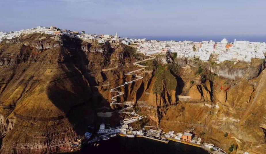 Private Shore Excursion in Santorini: Top Highlights, Villages & Beaches