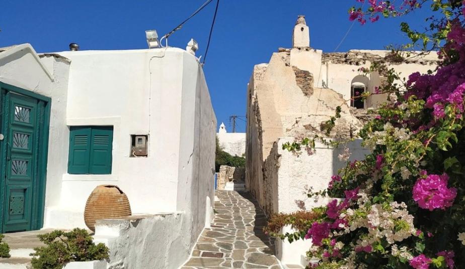private shore excursions santorini oia and pyrgos and villages