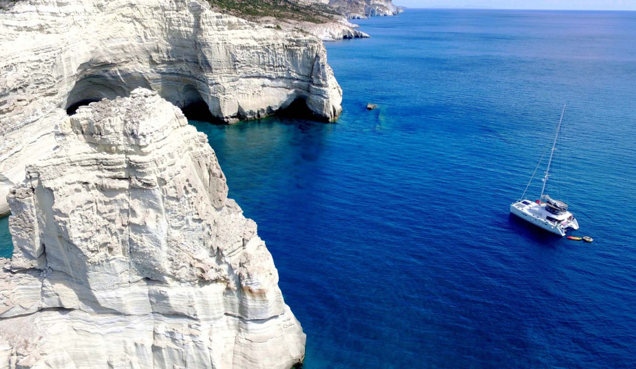 Semi Private Cruise to the West Side Beaches of Milos, Klesftiko, Arkoudes