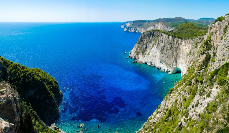 Semi Private Cruise to Shipwreck & Blue Caves & Sunday Beaches in Zakynthos.