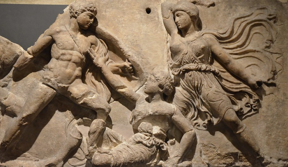 Small Group Guided Tour: Katakolo Port - Olympia, Honey Farm and Flea Market