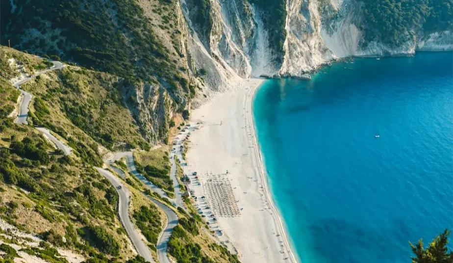 Kefalonia Private Tour to Explore Melissani Cave, Drogarati & Fiskardo Village