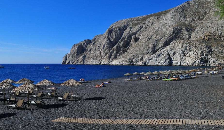 Shore excursion Santorini to Perivolos & Black Beach Tour & Visit at Thira Town