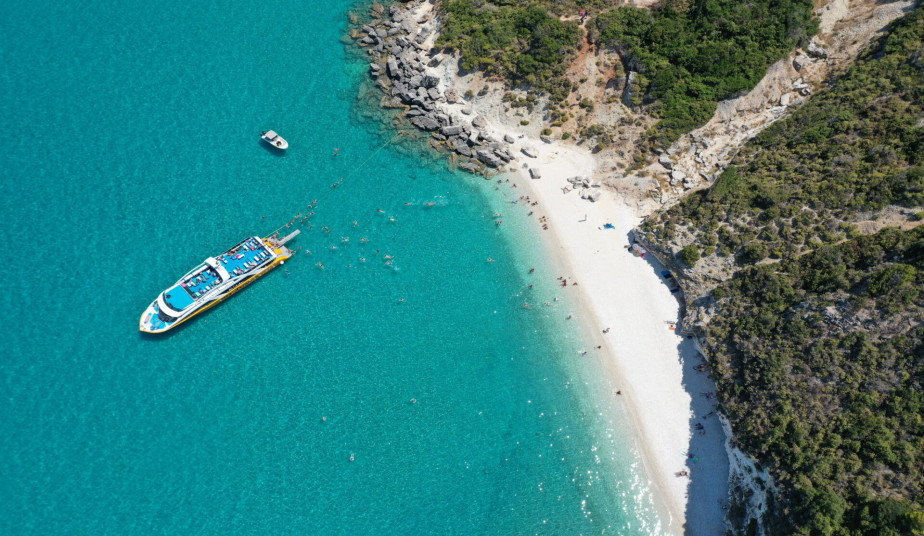 3 Hours Group Cruise to Turtle island a Sea Turtle Photo Tour Zakynhtos