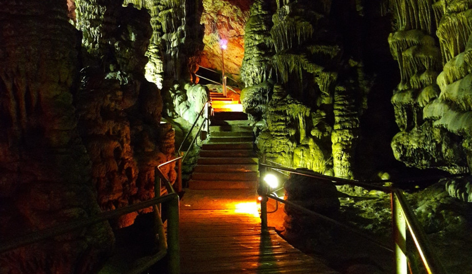 Shore Excursion Crete to Cave of Zeus, Palace of Knossos & Traditional Villages