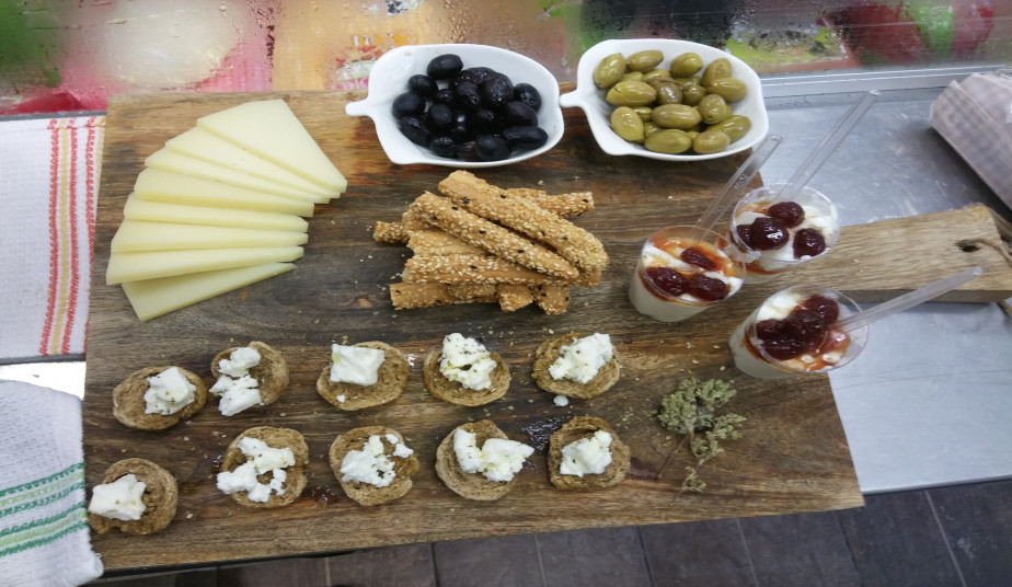 Heraklion Walking Food Tour to Taste Authentic Cretan Flavors with Guide