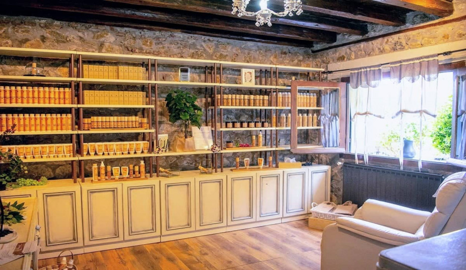 Wine Tour & Grape Facial Therapy Experience at the Winery Estate