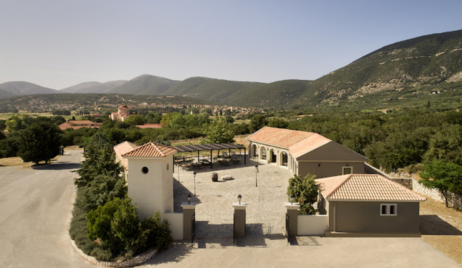 Wine Tour & Wine Tasting in Kefalonia, Village of Assos & Myrtos Beach