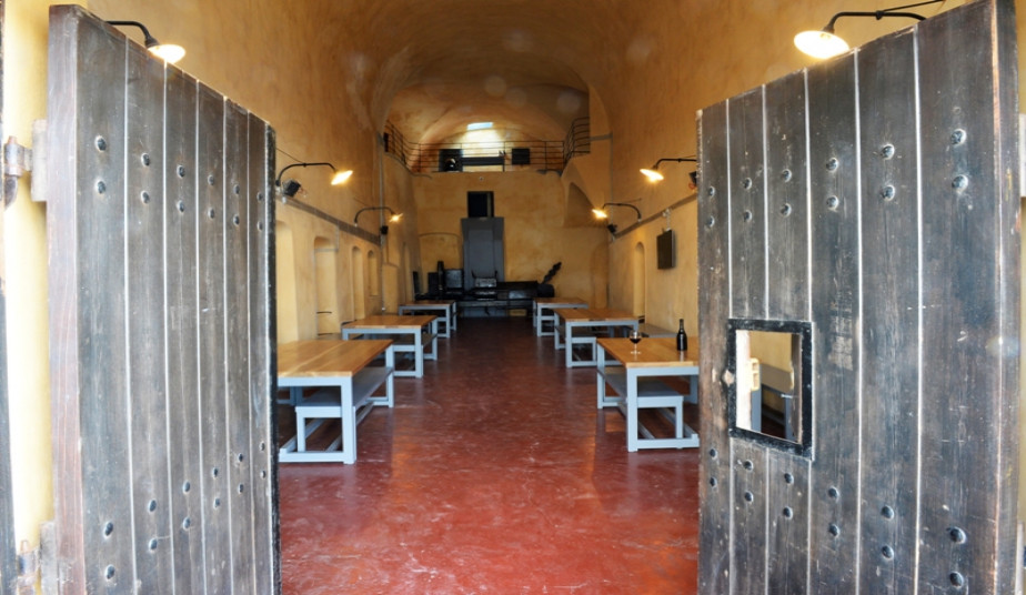 Santorini Wine Tour: Taste Local Wines, Enjoy Wine Tastings & Caldera Views