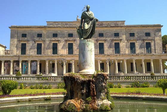 Corfu - Discover the Most Beautiful Spots in the City of Corfu Walking through
