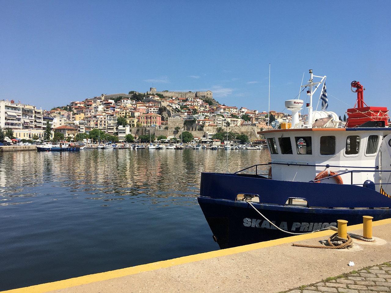 Kavala - The modern town & Seven important buildings